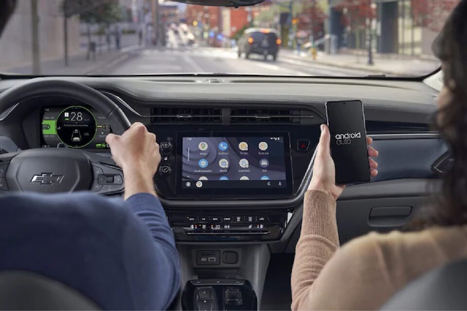 Conexão Android Auto SUV elétrico Chevrolet Bolt EUV